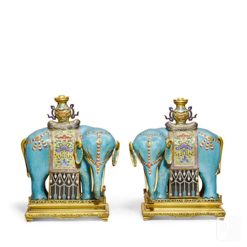 清乾隆 銅胎掐絲琺琅鎏金象一對 | A PAIR OF CLOISONNÉ ENAMEL AND GILT-BRONZE ELEPHANTS